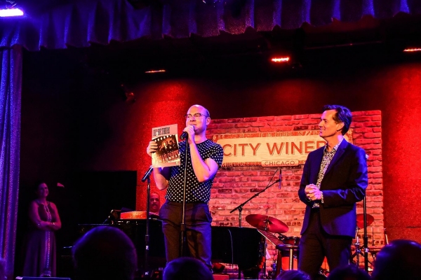 Photo Flash: CHICAGO SINGS THE BEST OF MOTOWN Raises Record Funds for Porchlight Music Theatre Image