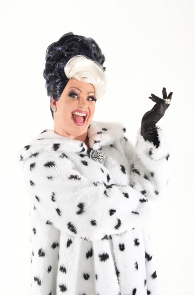 Photo Flash: CINDERELLA Pantomime at Gateshead Image