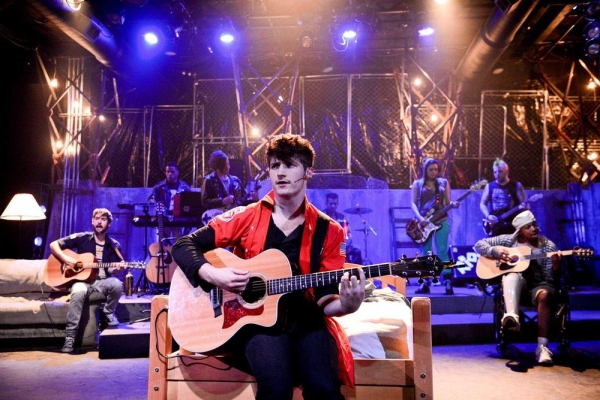 Photo Flash: First Look at The Hypocrites' AMERICAN IDIOT at The Den Theatre 