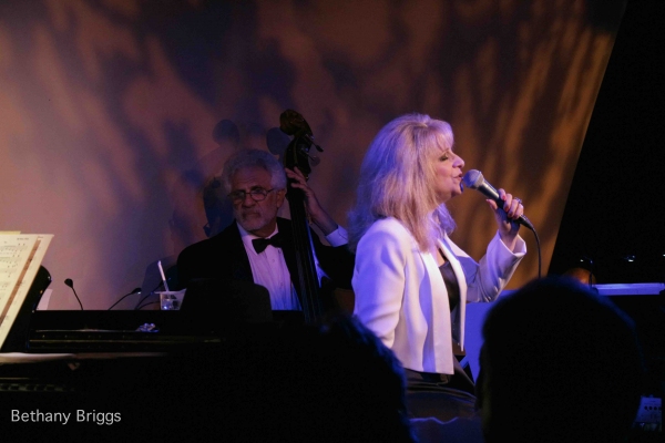 Photo Coverage: Julie Budd Remembers Mr. Sinatra at The Metropolitan Room Image