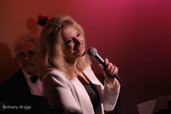 Photo Coverage: Julie Budd Remembers Mr. Sinatra at The Metropolitan Room Image
