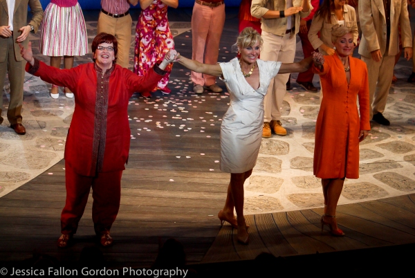 Photo Coverage: Cast of MAMMA MIA! Takes Final Bows on Broadway! Image