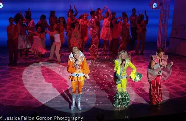 Photo Coverage: Cast of MAMMA MIA! Takes Final Bows on Broadway! Image