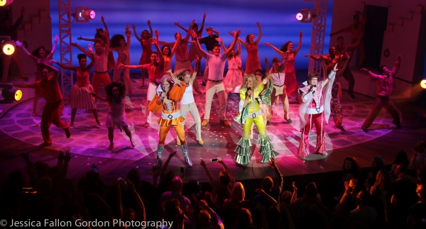 Photo Coverage: Cast of MAMMA MIA! Takes Final Bows on Broadway! Image