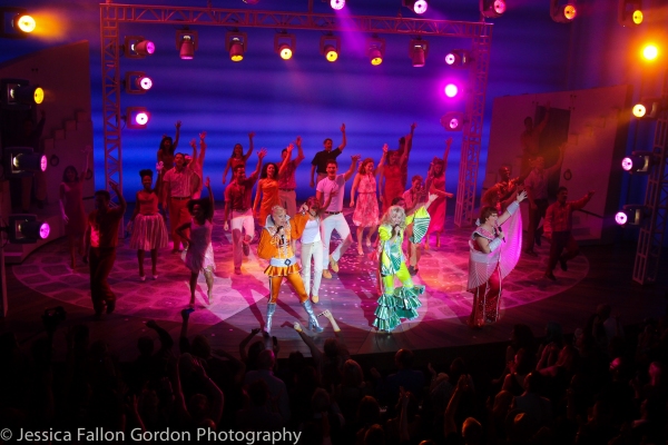 Photo Coverage: Cast of MAMMA MIA! Takes Final Bows on Broadway! Image