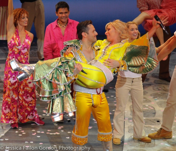 Photo Coverage: Cast of MAMMA MIA! Takes Final Bows on Broadway! Image