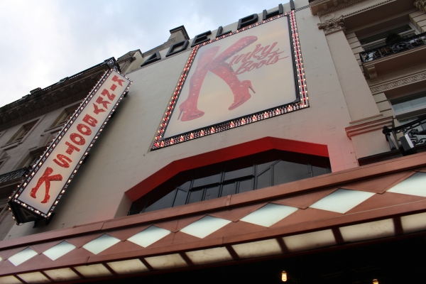 Photo Coverage: Walking The Red Carpet At KINKY BOOTS! Image