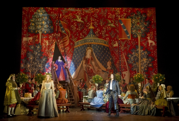 Photo Coverage: Tiffany Graves And Ashley Day In Opera North's KISS ME KATE Image