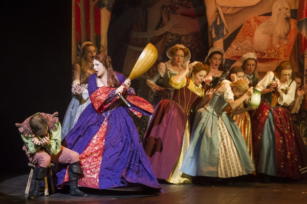Photo Coverage: Tiffany Graves And Ashley Day In Opera North's KISS ME KATE Image