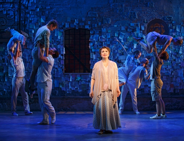 Donna McKechnie and the cast perform the title number of the world premiere musical I Photo