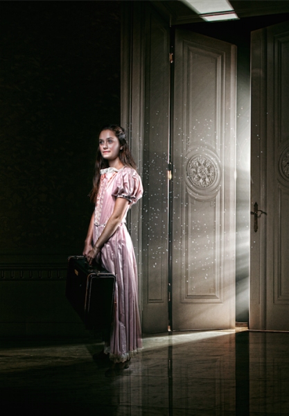 Photo Flash: Sneak Peek at Emerson Steele & More in Theatrical Outfit's A LITTLE PRINCESS Image