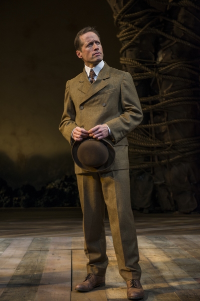 Photo Flash: First Look at John Steinbeck's EAST OF EDEN at Steppenwolf Image