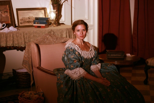 Heather Chrisler stars as ''Virginia Poe'' Photo