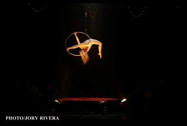 Photo Exclusive: First Look at Olivier Award Winner LA SOIREE in Manila Image
