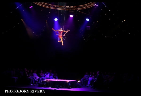 Photo Exclusive: First Look at Olivier Award Winner LA SOIREE in Manila Image