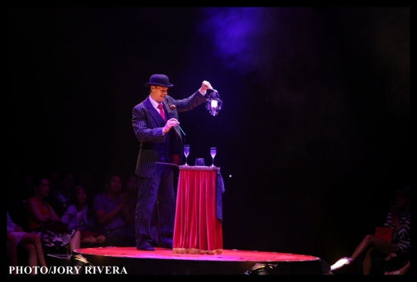 Photo Exclusive: First Look at Olivier Award Winner LA SOIREE in Manila Image