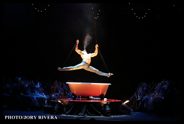 Photo Exclusive: First Look at Olivier Award Winner LA SOIREE in Manila 