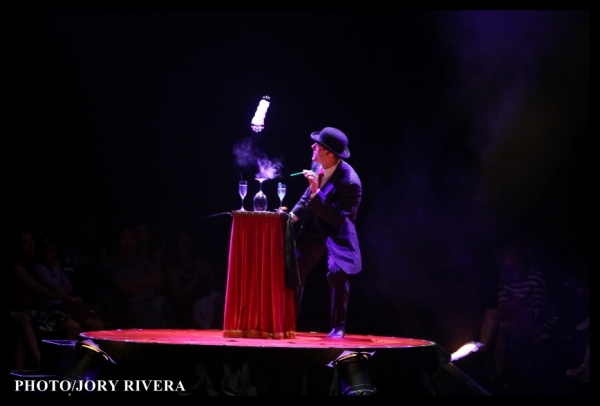 Photo Exclusive: First Look at Olivier Award Winner LA SOIREE in Manila Image