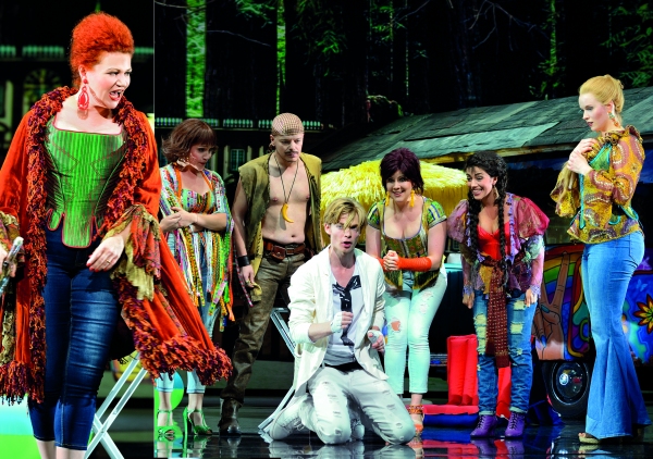 Photo Flash: MOZART ist mit neuer, moderner Inszenierung wieder in Wien Image