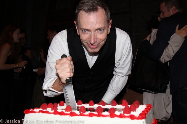 Photo Coverage: Arnie Burton Takes 1000th and Final Bow in 39 STEPS Image