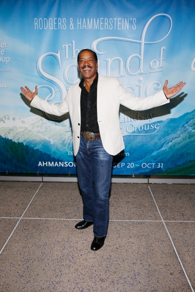 Photo Flash: THE SOUND OF MUSIC National Tour Celebrates Opening Night in Los Angeles; Curtain Call! Image