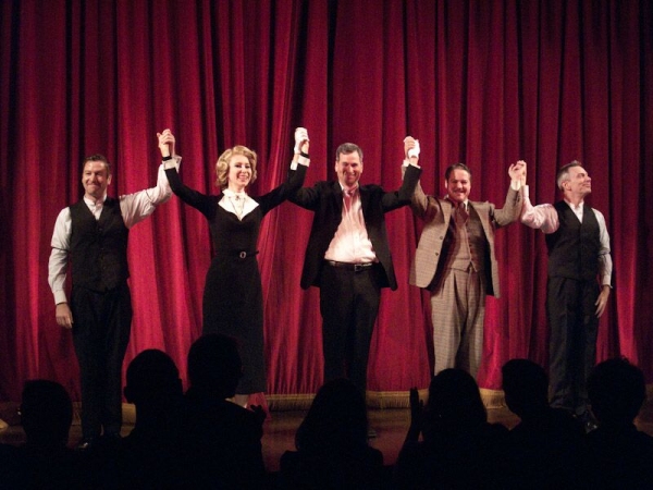 Photo Flash: Tech Writer David Pogue Guest Stars in 39 STEPS Off-Broadway Image