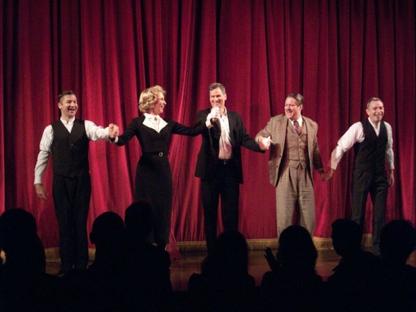 Photo Flash: Tech Writer David Pogue Guest Stars in 39 STEPS Off-Broadway Image