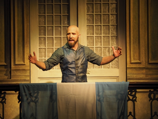 Photo Flash: Zach Theatre Presents EVITA Image