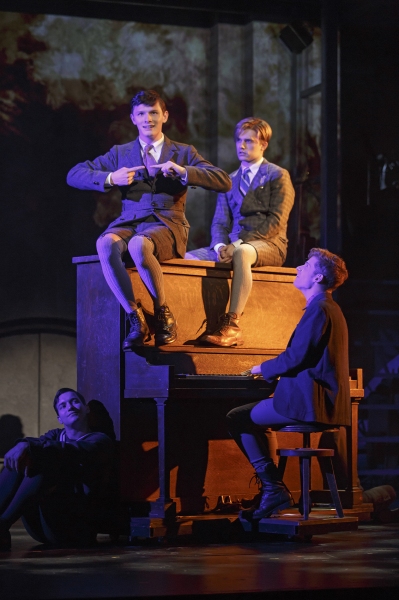 Exclusive: SPRING AWAKENING's Daniel David Stewart on How it Took Losing His Voice to Find it on Broadway Image