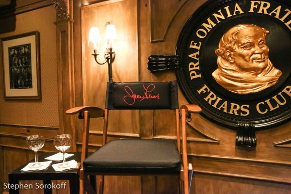 Photo Coverage: Jerry Lewis Brings His Act Home to the Friars Club Image