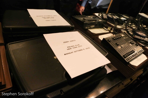 Photo Coverage: Jerry Lewis Brings His Act Home to the Friars Club Image