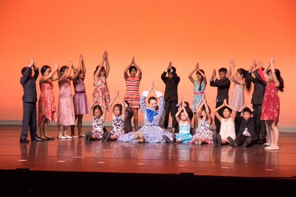 Photo Flash: National Asian Artists Project's PAST, PRESENT & FUTURE Gala Does DREAMGIRLS, THE KING AND I, LES MIS and More  Image