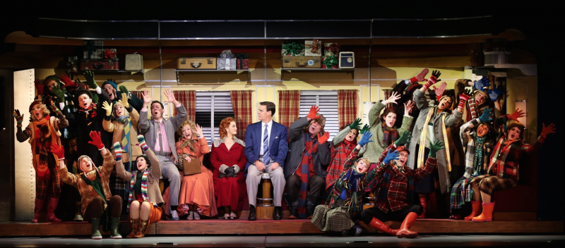 Photo Flash: First Look at New National Tour of Irving Berlin's WHITE CHRISTMAS 