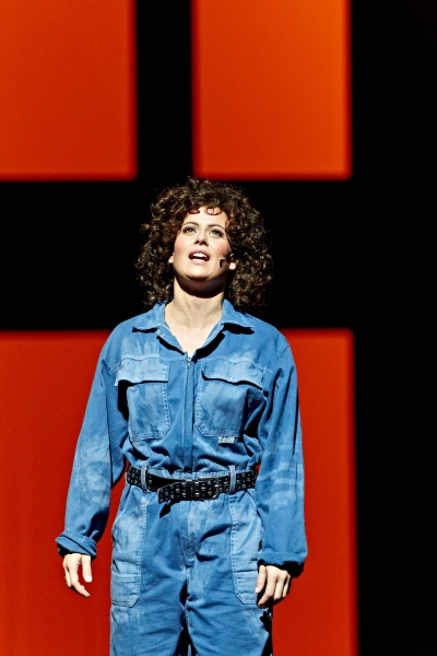 Photos! FLASHDANCE schillert in Darmstadt  Image