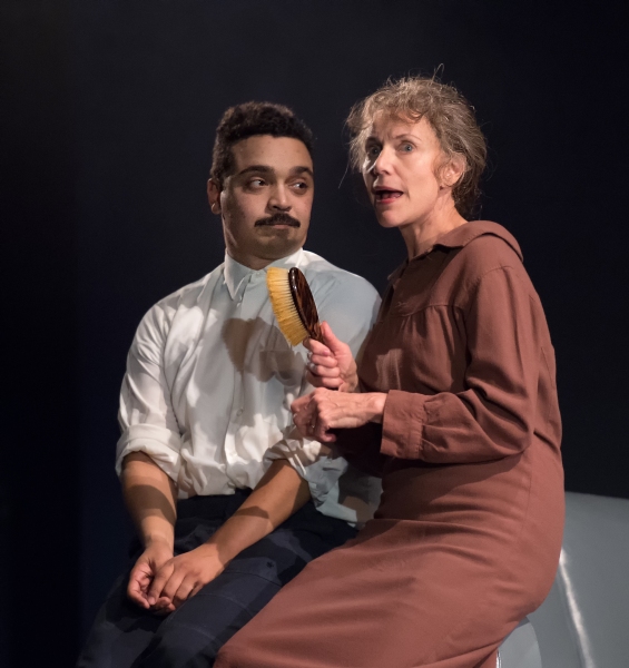 Photo Flash: First Look at THE GLASS MENAGERIE at the Nuffield Image