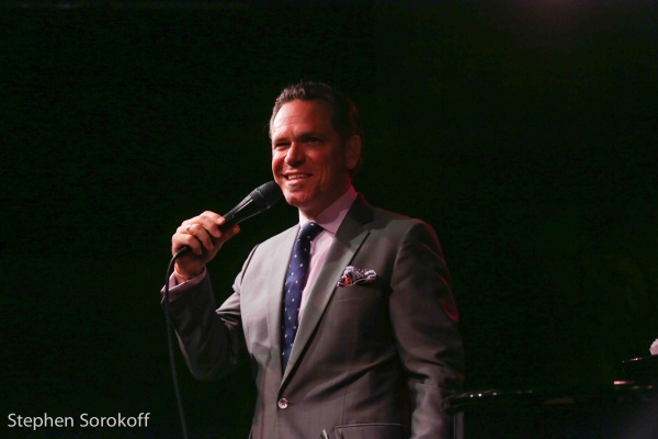 Photo Coverage: Kurt Elling Makes Cafe Carlyle Debut with ELLING SWINGS SINATRA Image