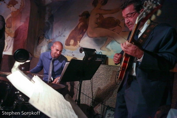 Photo Coverage: Kurt Elling Makes Cafe Carlyle Debut with ELLING SWINGS SINATRA Image