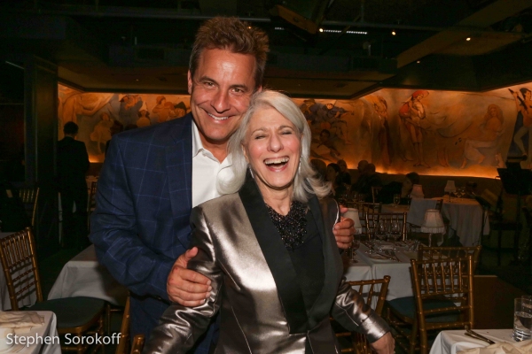 Photo Coverage: Kurt Elling Makes Cafe Carlyle Debut with ELLING SWINGS SINATRA Image