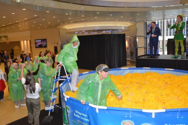 Photo Coverage: Dive Into The Holiday Season With ELF THE MUSICAL! Image