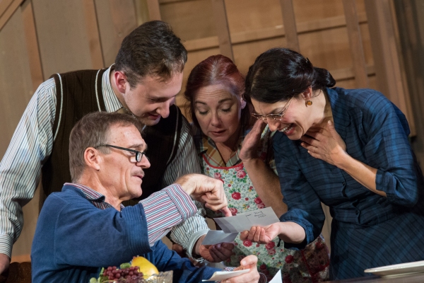 Photo Coverage: First look at Gallery Players' BRIGHTON BEACH MEMOIRS 