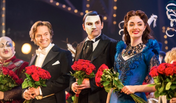 Photo Flash: Andrew Lloyd Webber and the Cast of LOVE NEVER DIES Take Opening Bows in Hamburg 