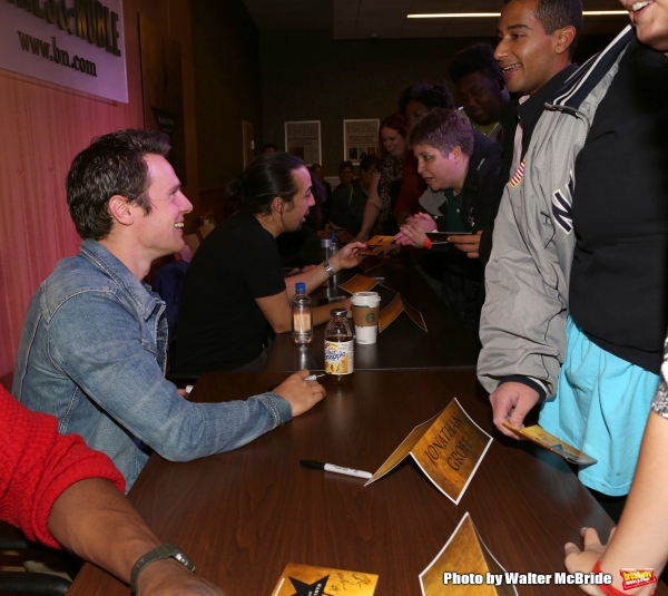 Photo Coverage: Lin-Manuel Miranda, Jonathan Groff, and HAMILTON Cast Sign CDs at Barnes and Noble Image