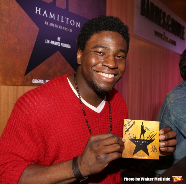 Photo Coverage: Lin-Manuel Miranda, Jonathan Groff, and HAMILTON Cast Sign CDs at Barnes and Noble Image