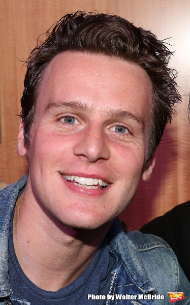 Photo Coverage: Lin-Manuel Miranda, Jonathan Groff, and HAMILTON Cast Sign CDs at Barnes and Noble Image