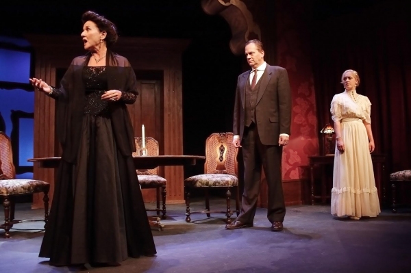 Photo Flash: First Look at Hampton Theatre Company's AN INSPECTOR CALLS 