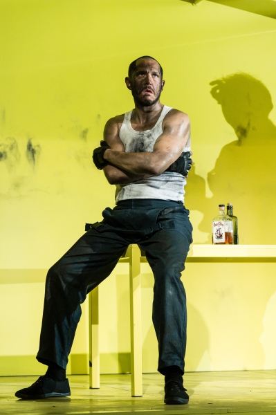 Photo Flash: THE HAIRY APE, Starring Bertie Carvel, Opens Tonight at The Old Vic 