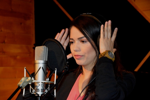 Exclusive Photo Coverage: WICKED's Arielle Jacobs Sings Carols For A Cure Image
