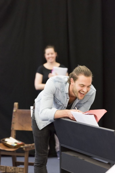 Photo Flash: First Look at Judi Dench, Kenneth Branagh, Zoe Wanamaker and More in Rehearsals for THE WINTER'S TALE and HARLEQUINADE/ALL ON HER OWN 