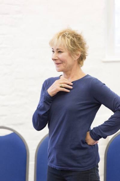 Photo Flash: First Look at Judi Dench, Kenneth Branagh, Zoe Wanamaker and More in Rehearsals for THE WINTER'S TALE and HARLEQUINADE/ALL ON HER OWN 