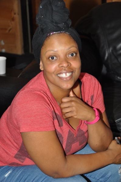 Exclusive Photo Coverage: AMAZING GRACE Cast Gets Ready for the Holidays with Carols For A Cure  Image